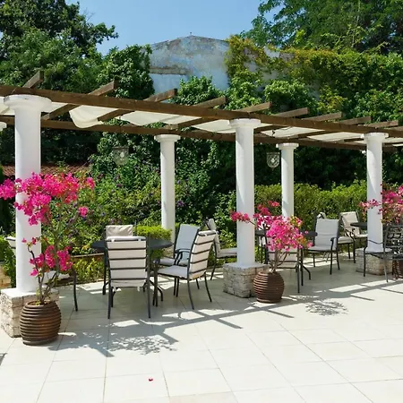 Rama Holistic And Retreats - Vegan Full Board ホテル オブゾー