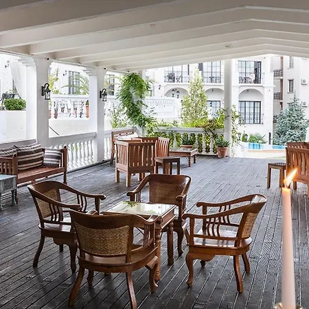 Rama Holistic And Retreats - Vegan Full Board