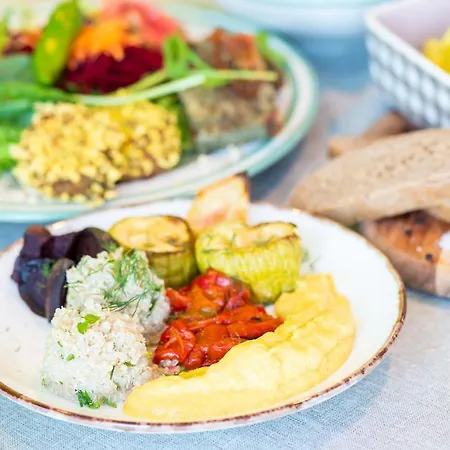 Rama Holistic And Retreats - Vegan Full Board