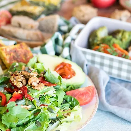 Rama Holistic And Retreats - Vegan Full Board Hotel Obzor