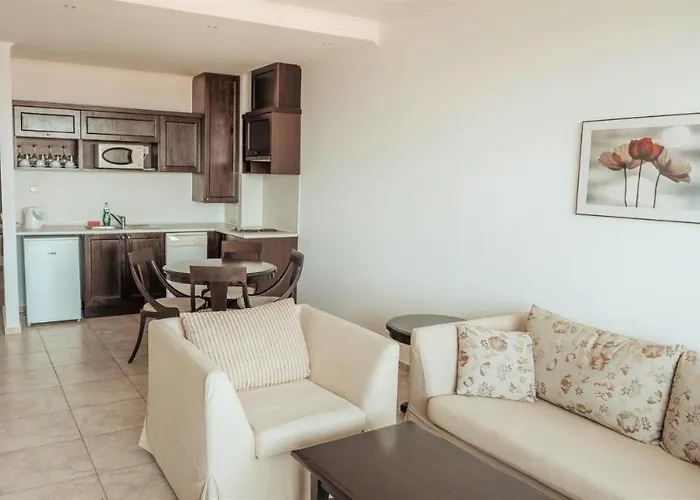 Ξενοδοχείο Rama Holistic And Retreats - Vegan Full Board 4*